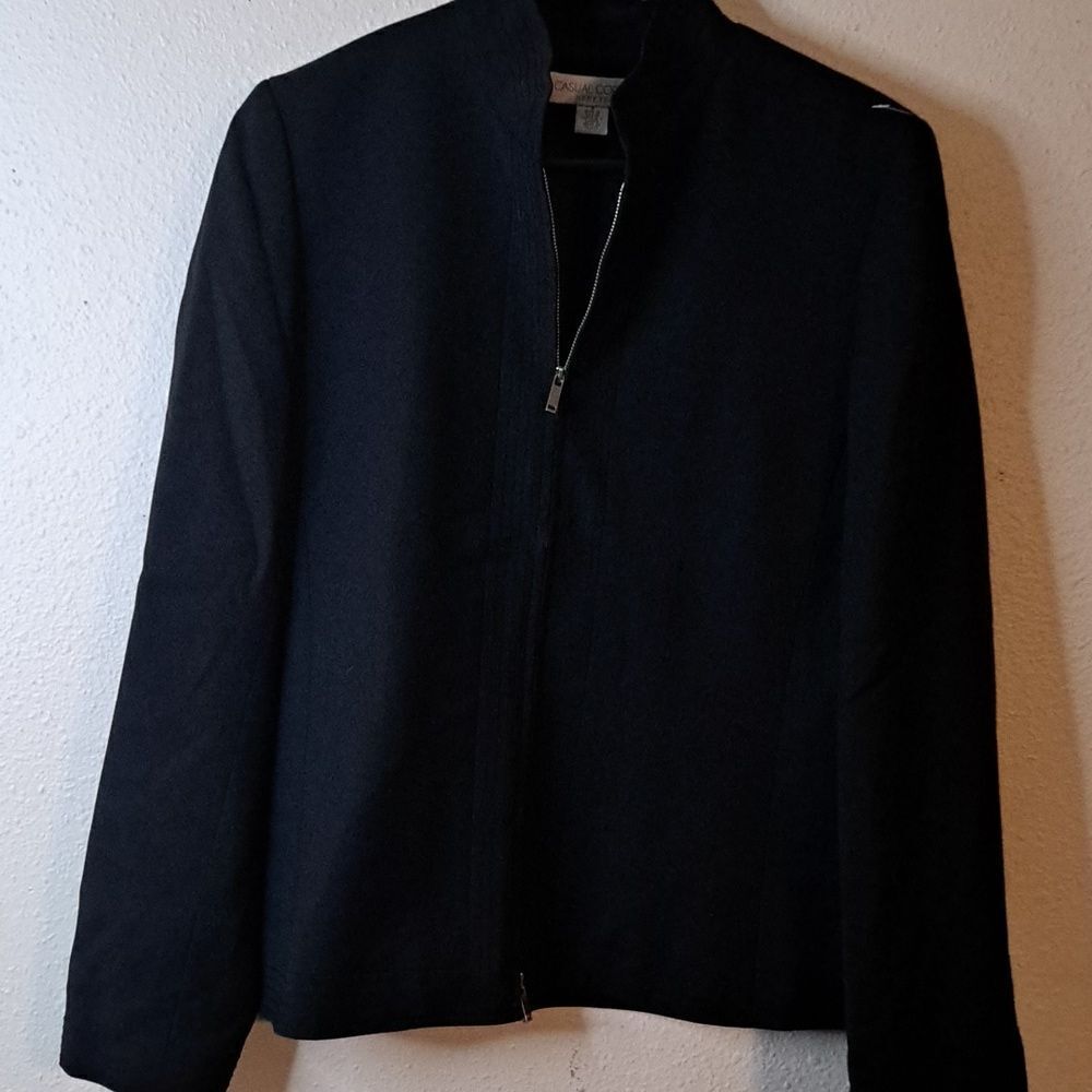 Casual Corner Black zip up jacket size 8